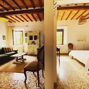 Apartment Dimora Del Poggio - Charming Historic Centre -, San Quirico d'Orcia